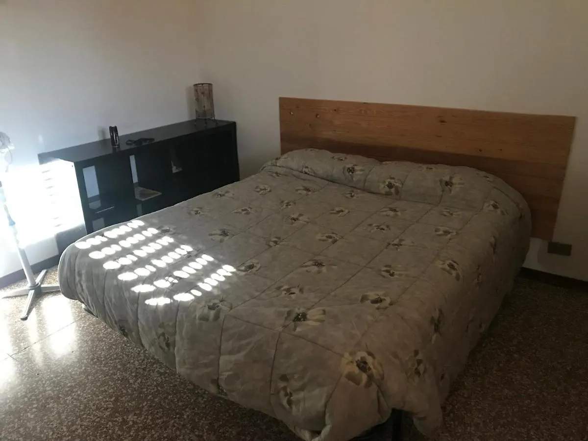Appartamento 4 Posti Letto In Zona Tranquilla E Ben Servita, Un Matrimoniale E Un Divano Letto Matrimoniale Facebook Massimo Bobo Aquili Bologna Italy